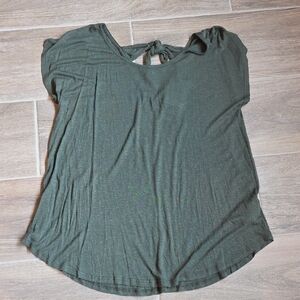 Bobeau Green Top